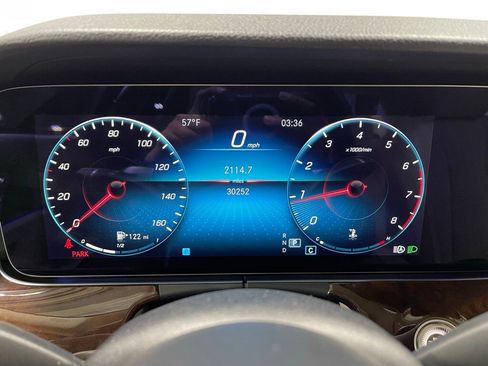 Used 2022 Mercedes-Benz E 350 4MATIC Sedan image 32