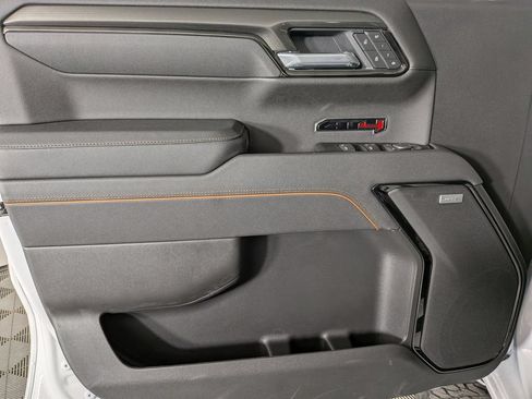 New 2026 GMC Sierra 1500 AT4 w/ AT4 Premium Package AWD/4WD image 14