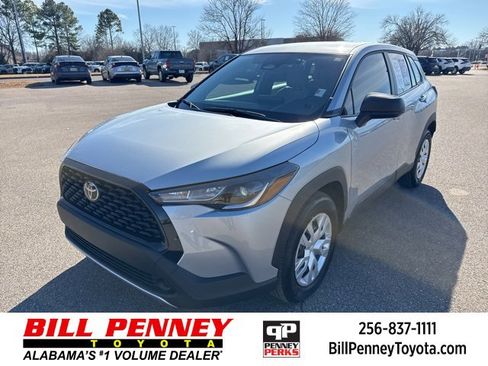 Used 2025 Toyota Corolla Cross L image 1