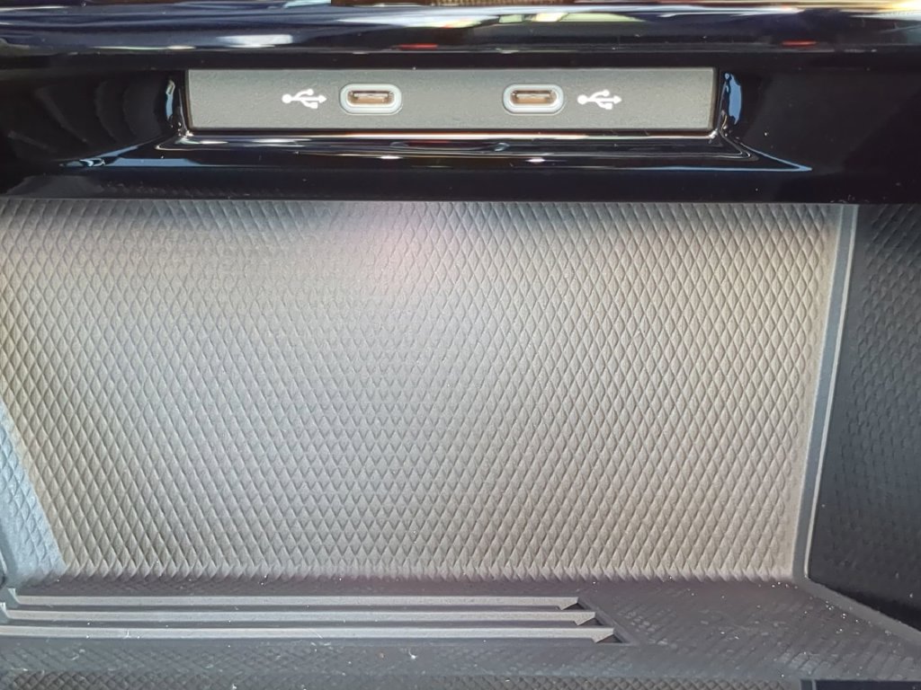 New 2026 Volkswagen GTI SE FWD image 24