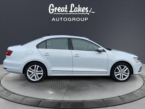 Used 2017 Volkswagen Jetta SEL FWD image 6