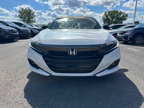 Used 2021 Honda Accord Sport image 2