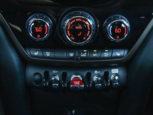 Used 2024 MINI Cooper Countryman S w/ Signature Upholstery Package FWD image 17