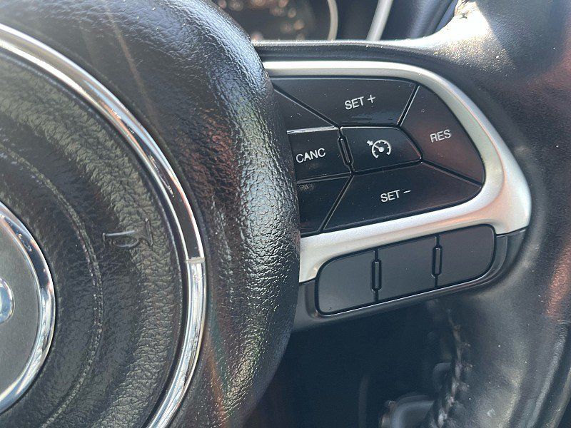 Used 2018 Jeep Compass Latitude w/ Popular Equipment Group AWD/4WD image 26