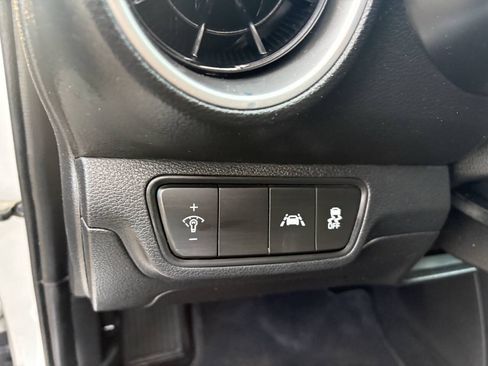 Used 2021 Kia Forte LXS FWD image 32