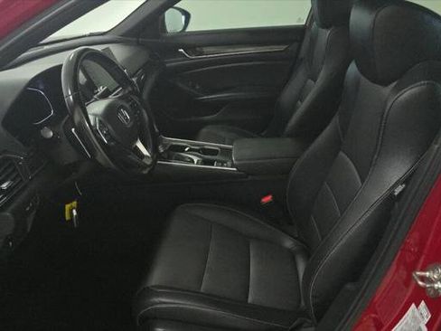 Used 2020 Honda Accord Sport image 9