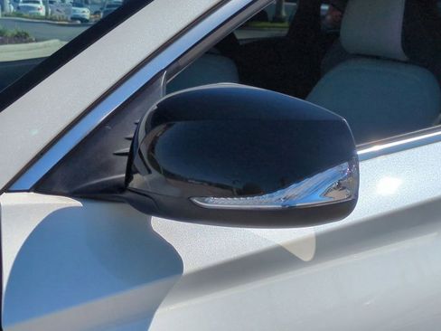 Used 2023 INFINITI QX55 Luxe w/ Cargo Package image 12