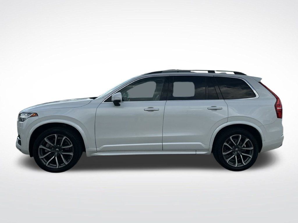 Used 2019 Volvo XC90 T5 Momentum w/ Protection Package Premier AWD/4WD image 3