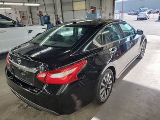 Used 2017 Nissan Altima 2.5 SL FWD video 2