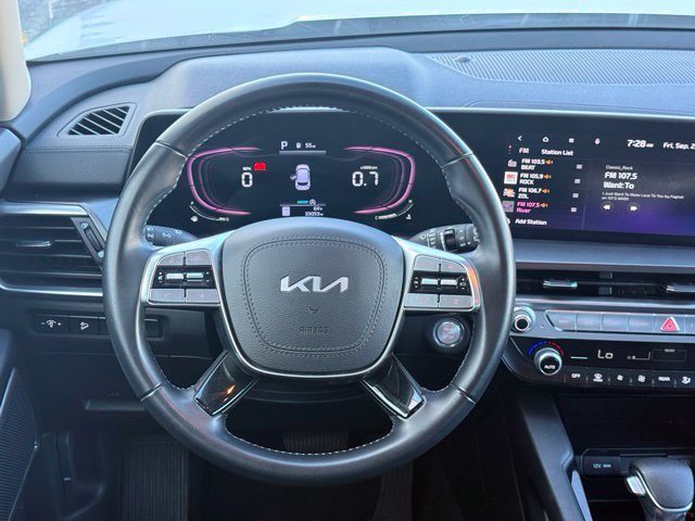 Used 2024 Kia Telluride LX FWD image 21
