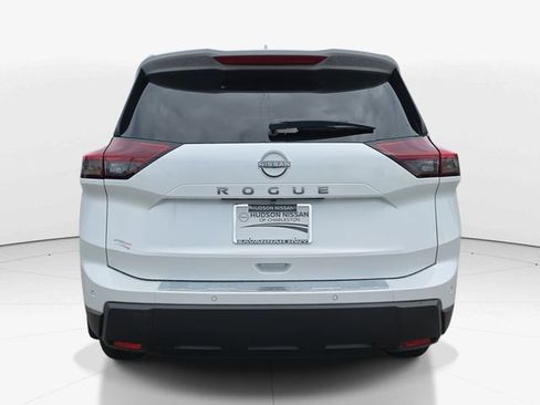New 2026 Nissan Rogue SV image 8