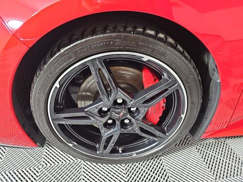 Used 2021 Chevrolet Corvette Stingray Premium Cpe w/ Z51 Performance Package RWD image 10