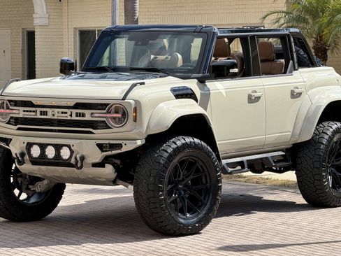 Used 2025 Ford Bronco Raptor image 30
