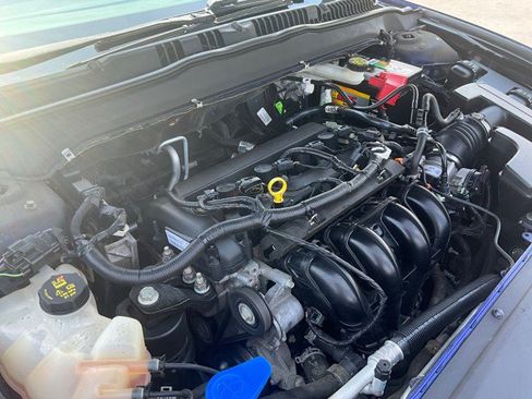 Used 2016 Ford Fusion SE FWD image 7
