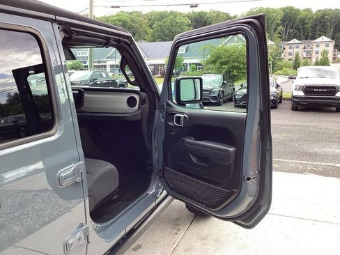 Used 2024 Jeep Wrangler Unlimited AWD/4WD image 56