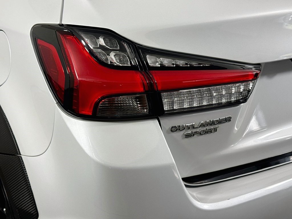 Used 2024 Mitsubishi Outlander Sport AWD image 34