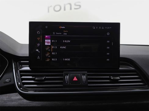 Certified 2025 Audi Q5 2.0T Premium Plus w/ Premium Plus Package image 21