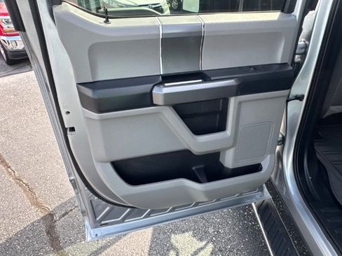 Used 2020 Ford F150 XLT w/ Equipment Group 302A Luxury AWD/4WD image 15