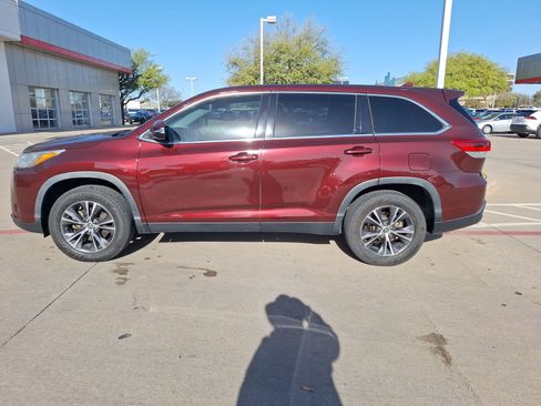 Used 2019 Toyota Highlander Plus image 3