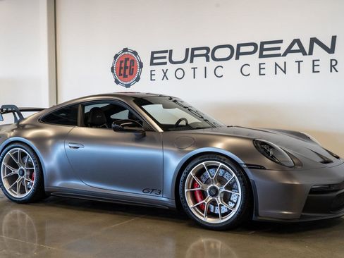 Used 2022 Porsche 911 GT3 image 3