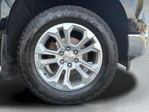 Used 2024 Chevrolet Silverado 1500 LTZ AWD/4WD image 12