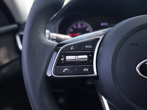 Used 2019 Kia Optima LX FWD image 16