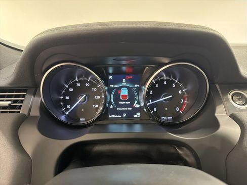 Used 2019 Land Rover Range Rover Evoque Landmark Edition AWD/4WD image 15