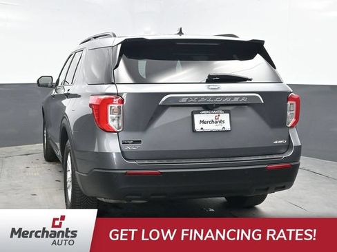 Used 2022 Ford Explorer XLT AWD/4WD image 5