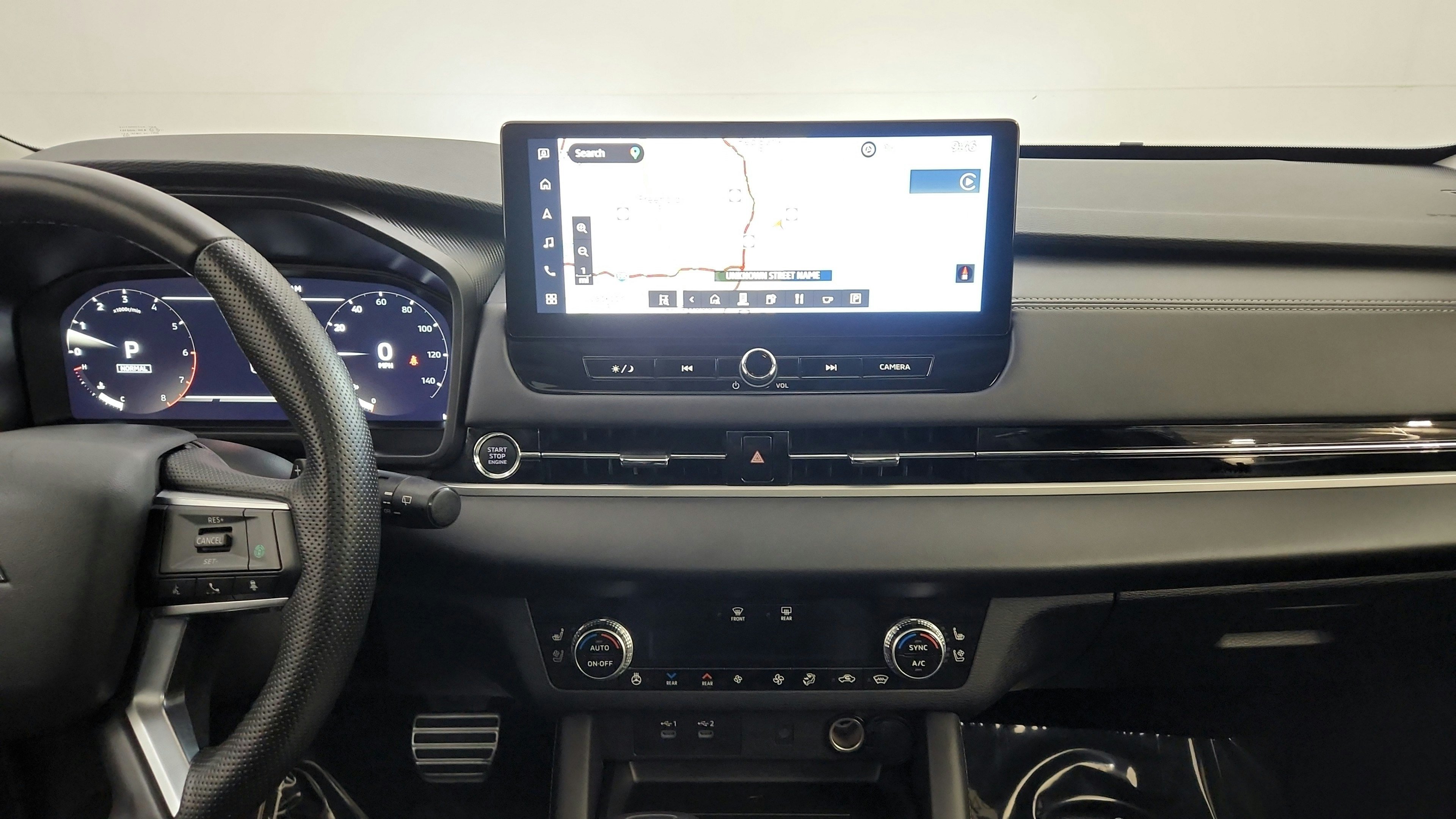 Used 2025 Mitsubishi Outlander AWD image 23