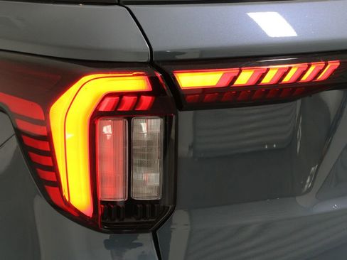 New 2026 Ford Explorer Active RWD image 51