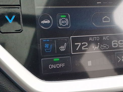 Used 2023 Subaru Ascent Touring AWD/4WD image 24