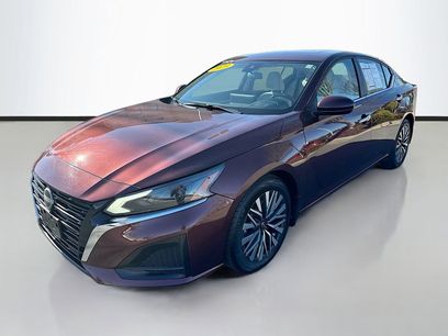 Used 2023 Nissan Altima 2.5 SV w/ SV Premium Package