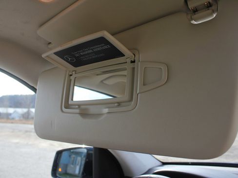 Used 2018 Mercedes-Benz GLE 350 4MATIC image 30