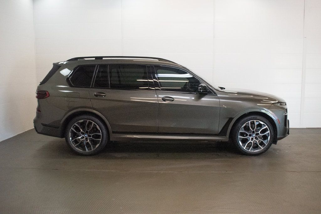 Used 2026 BMW X7 M60i AWD/4WD image 3