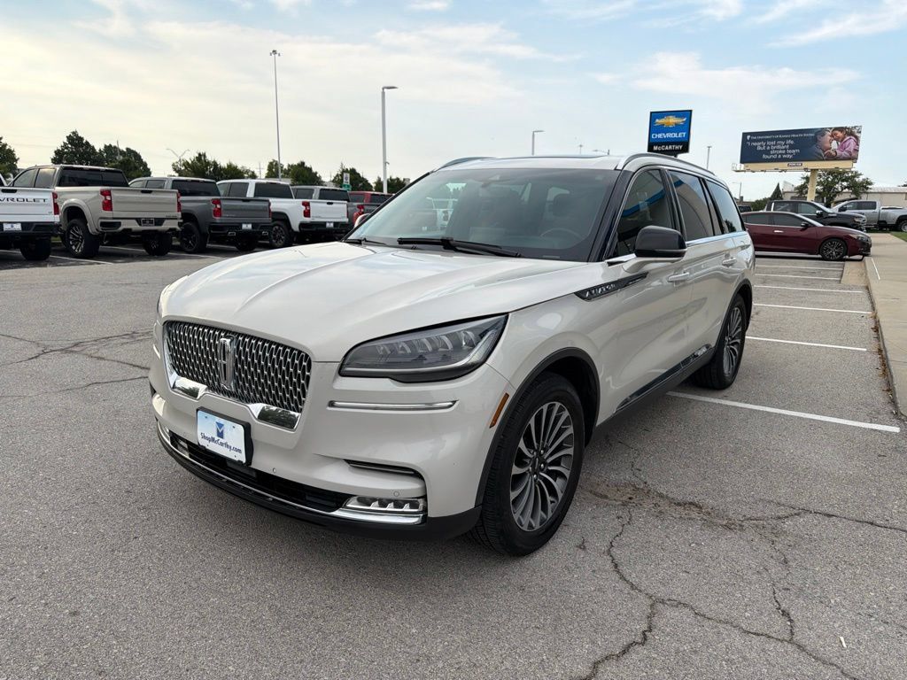 Used 2021 Lincoln Aviator Reserve w/ Elements Package Plus AWD/4WD image 7