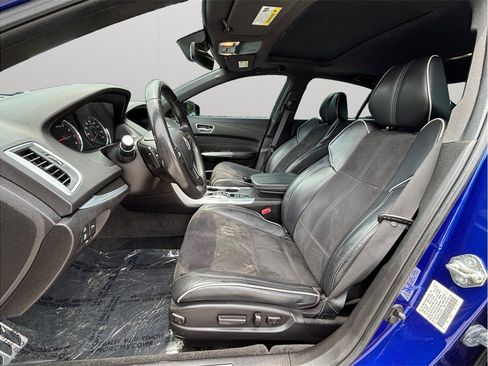 Used 2018 Acura TLX V6 w/ Technology Package FWD image 2