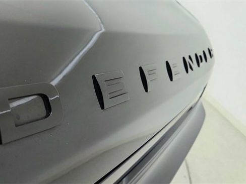 Used 2022 Land Rover Defender 90 X image 16