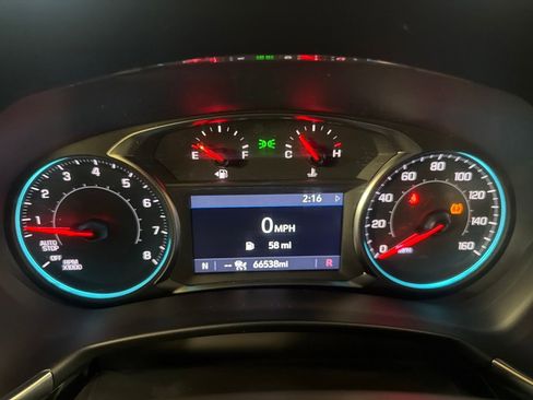 Used 2024 Chevrolet Equinox LT AWD/4WD image 16