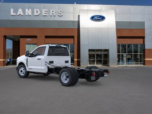 New 2026 Ford F350 XL image 4