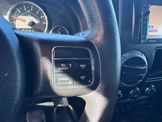 Used 2011 Jeep Wrangler Sport AWD/4WD image 21