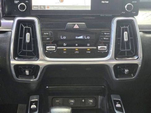 Used 2022 Kia Sorento SX AWD/4WD image 22