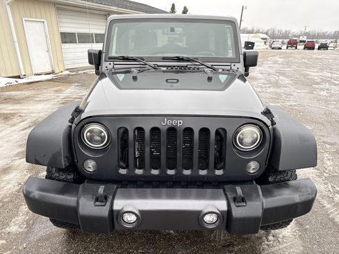 Used 2016 Jeep Wrangler Black Bear image 12