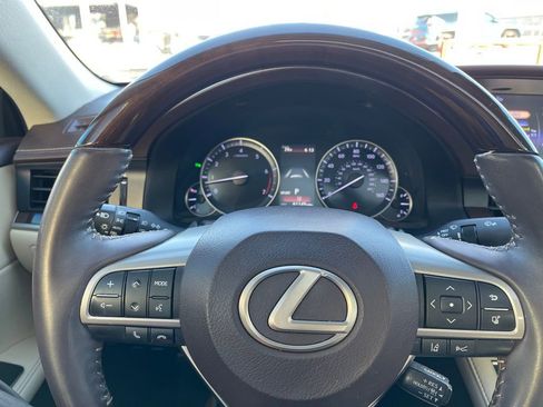Used 2018 Lexus ES 350 350 w/ Premier Package image 8