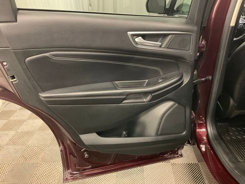 Used 2023 Ford Edge Titanium image 30