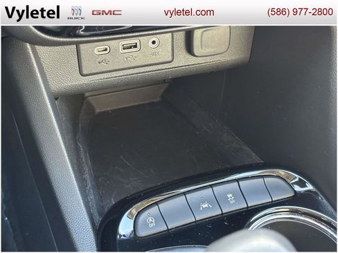 Certified 2023 Buick Encore GX Preferred w/ Cold Weather Comfort Package image 26
