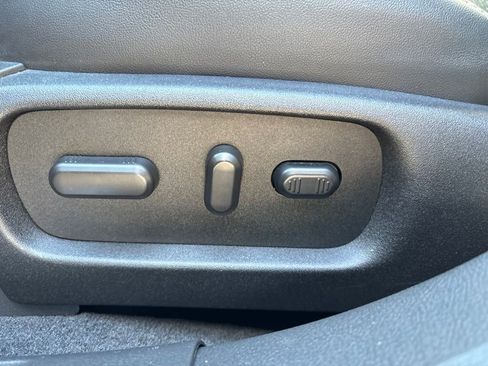 Used 2018 Ford Taurus SHO AWD/4WD image 23