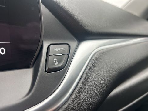 Used 2025 Chevrolet Blazer LT FWD image 31