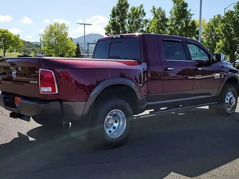 Used 2018 RAM 3500 Laramie Longhorn w/ Convenience Group AWD/4WD image 8