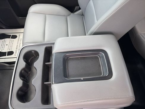 Used 2019 Chevrolet Silverado 2500 W/T w/ WT Convenience Package RWD image 14
