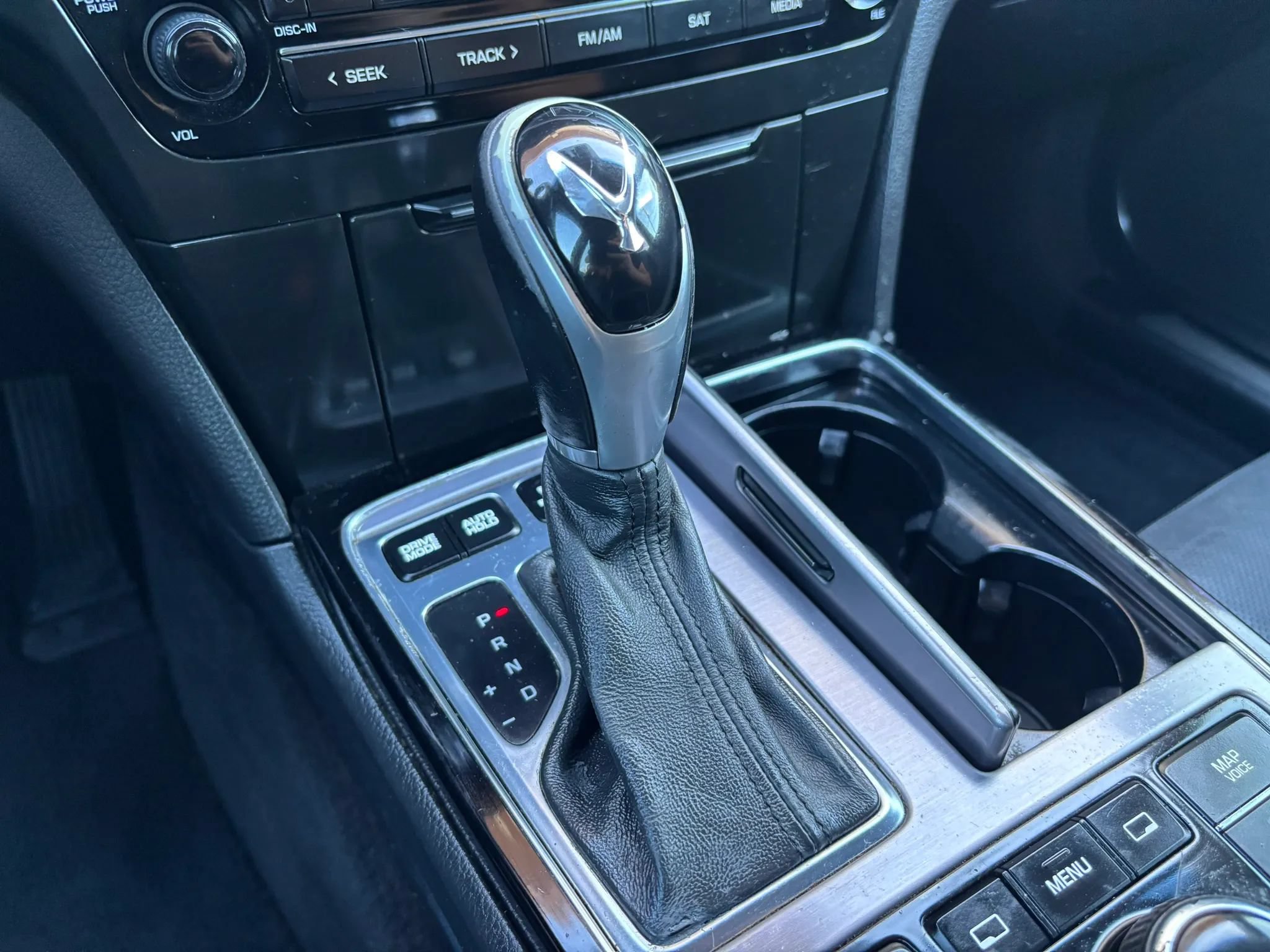 Used 2014 Hyundai Equus Signature RWD image 38
